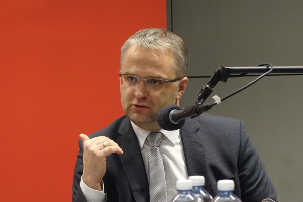 Riigikontrolör Janar Holm